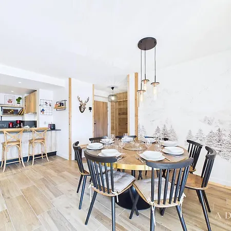 8 Pers, Balcon, Parking, Proches Pistes Et Commerces - Fr-1-398-684 Appartement